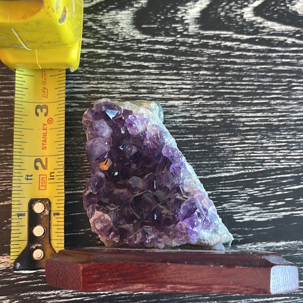 Amethyst stone on Wooden Base. Beautiful and peaceful - Picture 5 of 6